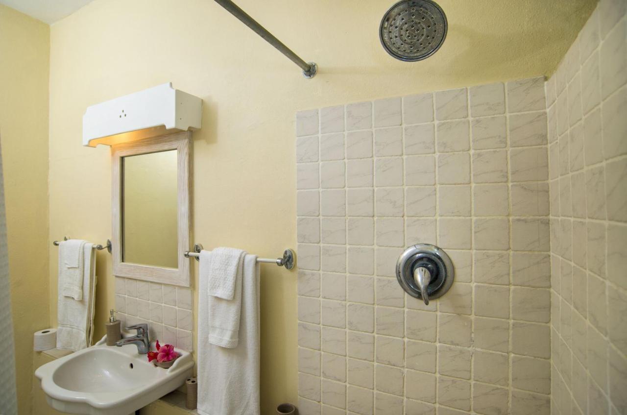 Ground Floor Apartment Located In Hometown, 5 Min Walk To The Beach Saint James Exteriér fotografie