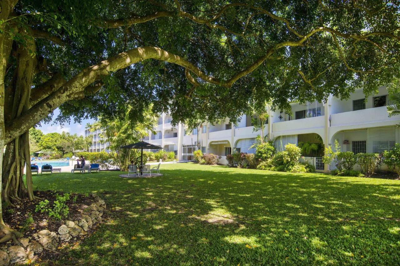 Ground Floor Apartment Located In Hometown, 5 Min Walk To The Beach Saint James Exteriér fotografie